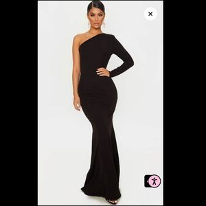 Black One Shoulder Long Sleeve Maxi Dress